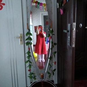 邹然头像