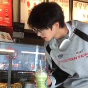 离家不二哈的个人资料头像