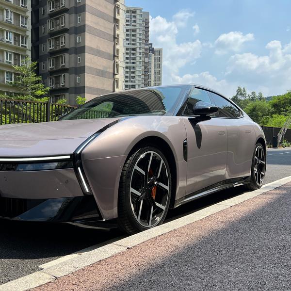 车神和他的小P头像