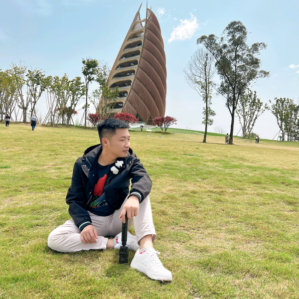 张黑娃收二手车头像