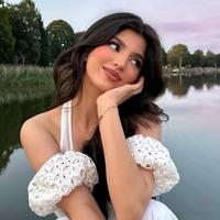 半岛上的月亮头像