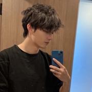 庞贝灬的个人资料头像