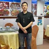 辉哥饱胀美食头像