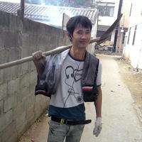 修魔小哥头像