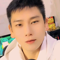 自由地o小烏头像