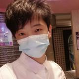 月亮轻抚晚风头像