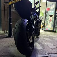 走路打仆爬头像