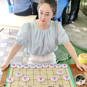 杨八妹爱下棋