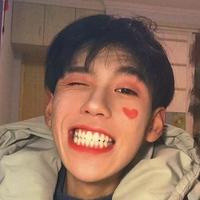 小七7740头像