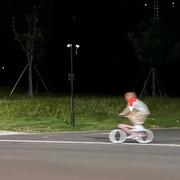 Amos963的个人资料头像