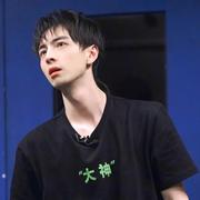 EviekaiwenZHOU的个人资料头像