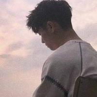 允逸天头像