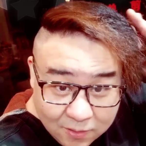 一个卖2手车的胖子头像