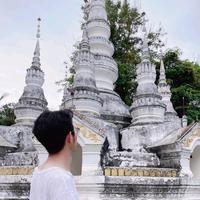 越野瘦书生头像