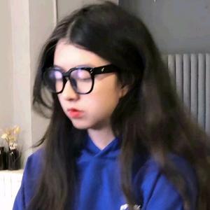 自强不息葡萄m头像