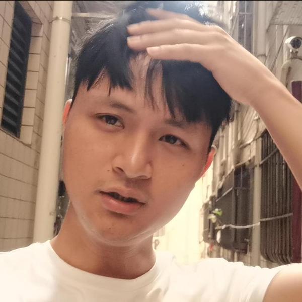 啊亮呀哈头像