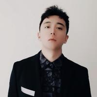 璀璨的耀阳头像