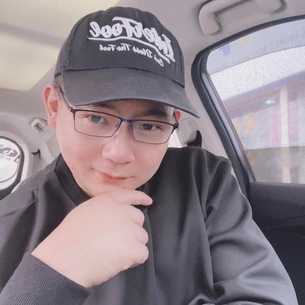 成都汽车装饰飞翔头像