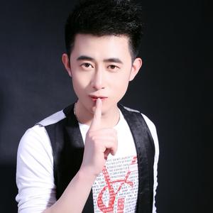 广场舞艾米莉一家头像