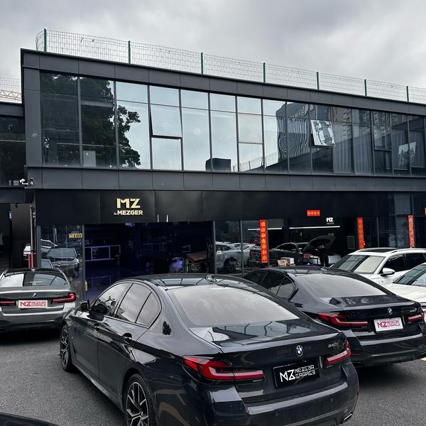 小坤总不玩车头像