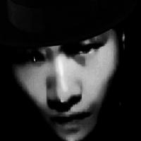 缤纷孔雀Kj头像