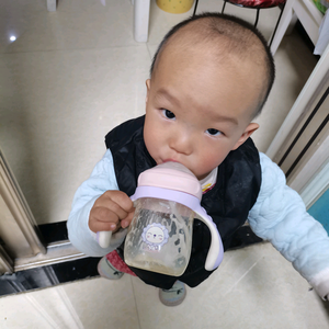 开心的大建头像