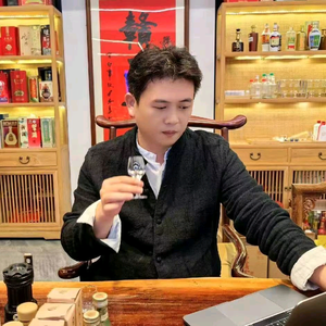 董老板（只喝八两）头像