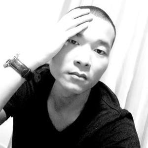 六花阿铭头像