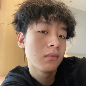 超级个体小许头像