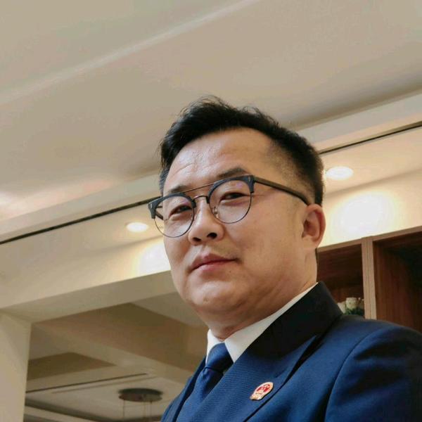 滕长江4n0v头像