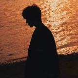 巴黎的夜太深头像