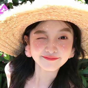 山楂莓莓头像