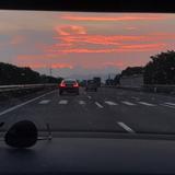 夕阳落肩上头像