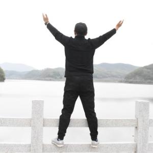 传奇QHW头像