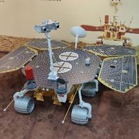 上高速就尿急头像