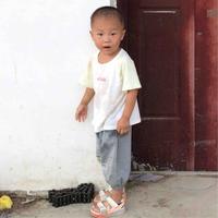 蒙恩的小蜜蜂itiny头像