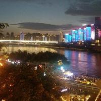 🌈🌈🌈雨中漫步🍭🍭🍭头像