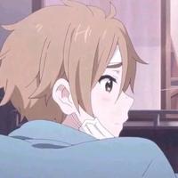 沿着江边吹晚风头像