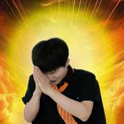 95月半的个人资料头像