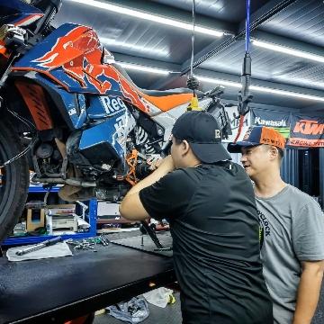 Bestia柏雅机车头像