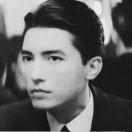 雨里打着马赛克的个人资料头像