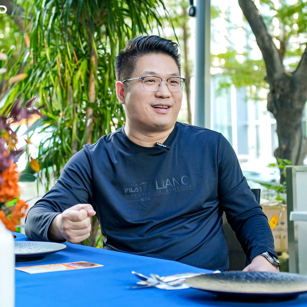 洒脱的新奇头像