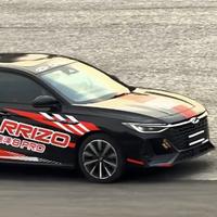 天空上的草头像