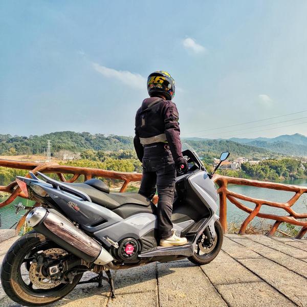 温柔磐石9F头像