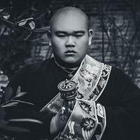 修圖师梁萧健头像