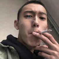 自在卡尔1C3头像