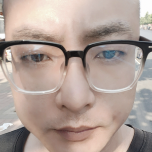 肥宅星羽头像