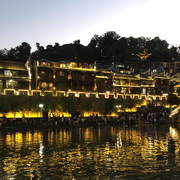 KOM的个人资料头像