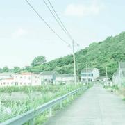 眼泪在笑我的个人资料头像