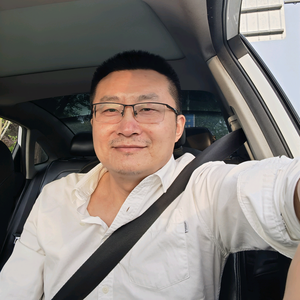 宫师傅-真实记录上海网约车司机现状头像